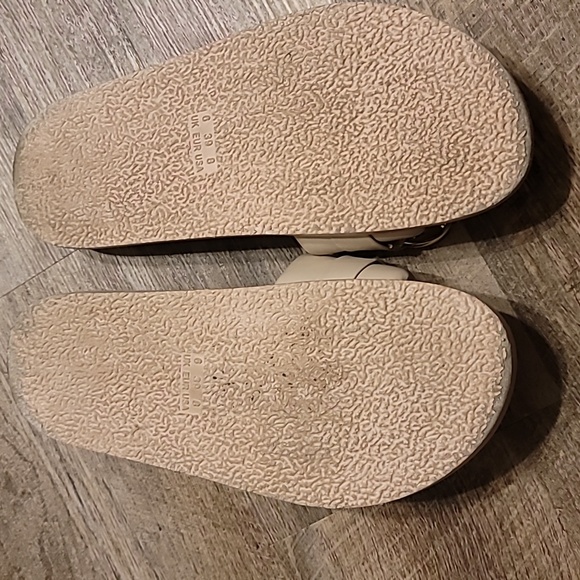 Primark Slide Size 8 - Picture 3 of 3